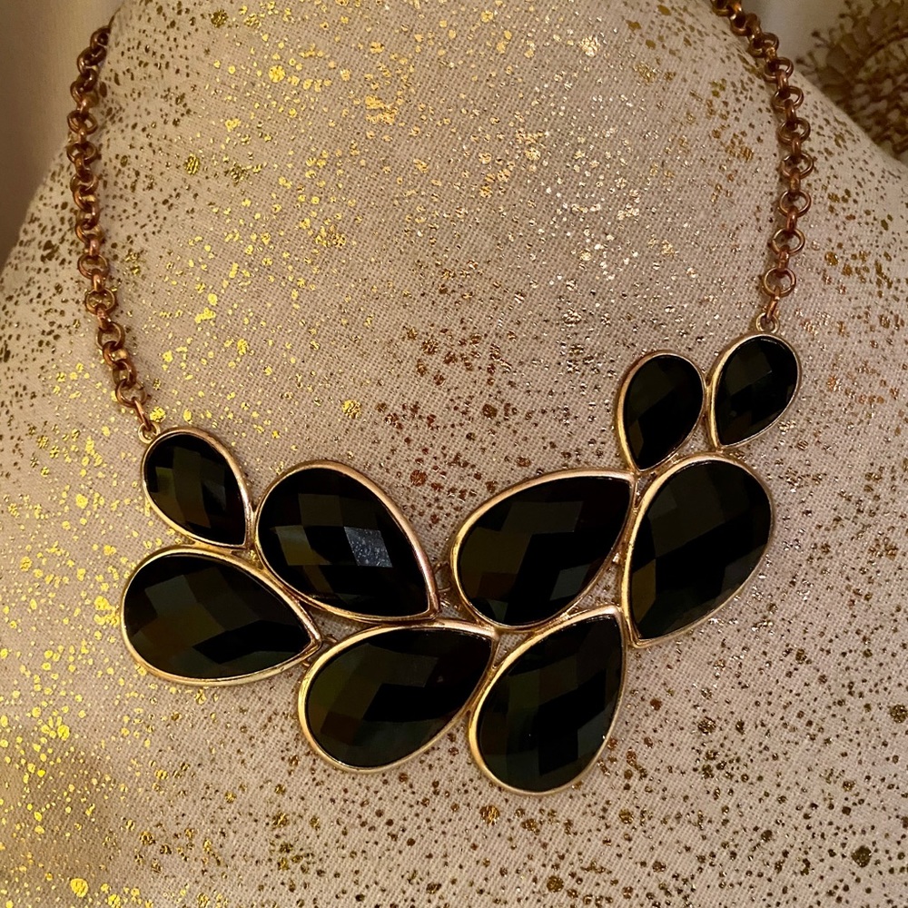 Statement necklace